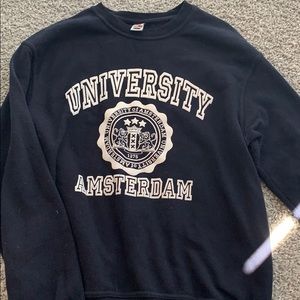 super cute navy crew neck